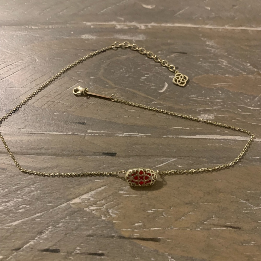 Red Kendra Scott Necklace /Excellent Condition / will not come with KS BAG